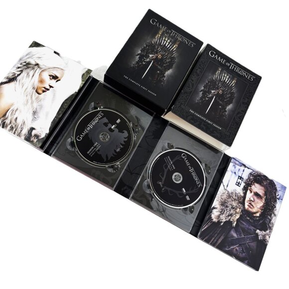 Game of Thrones: The Complete First Season DVD - Picture 6 of 8